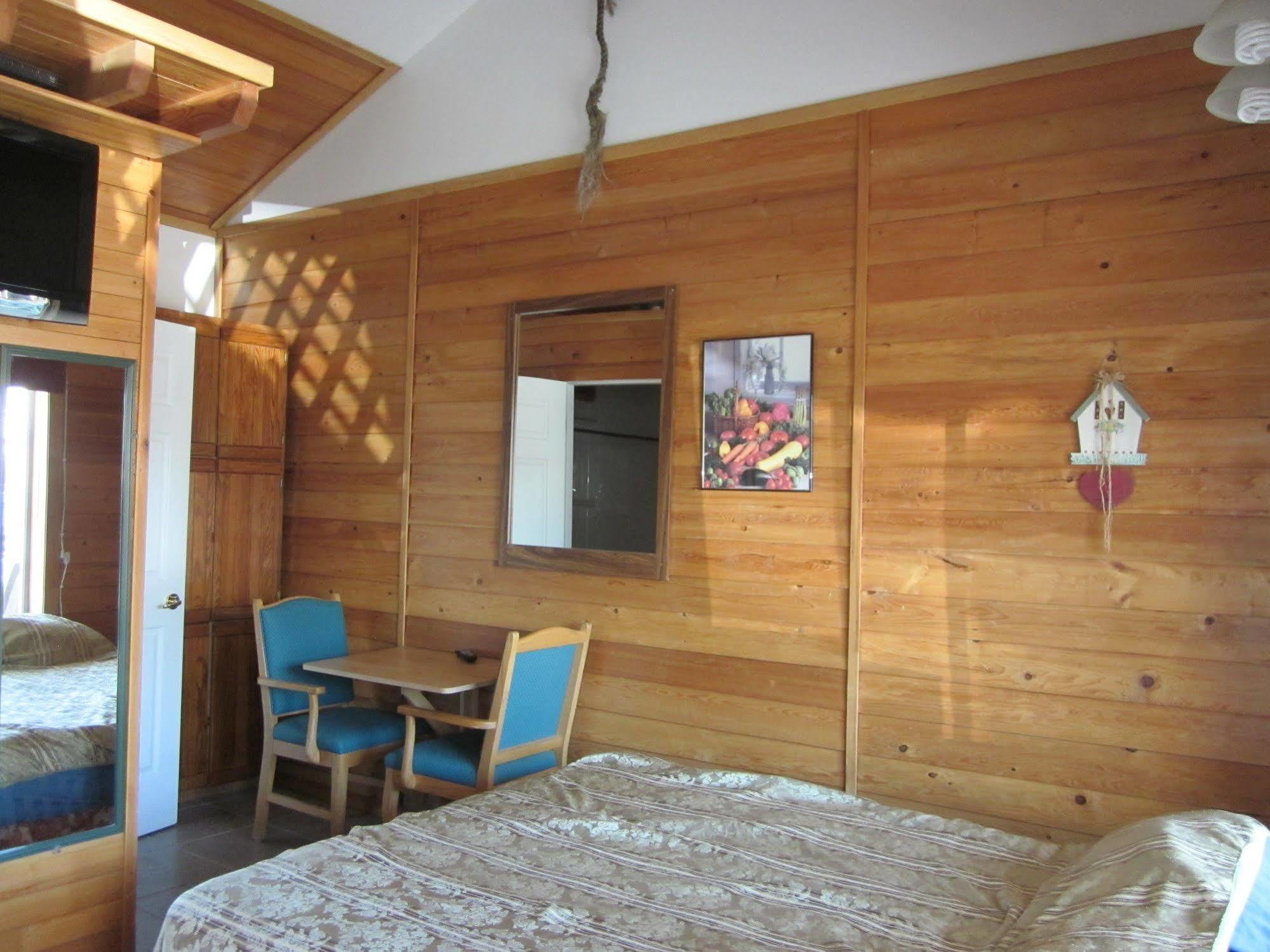 Oceanside Resort Powell River Esterno foto